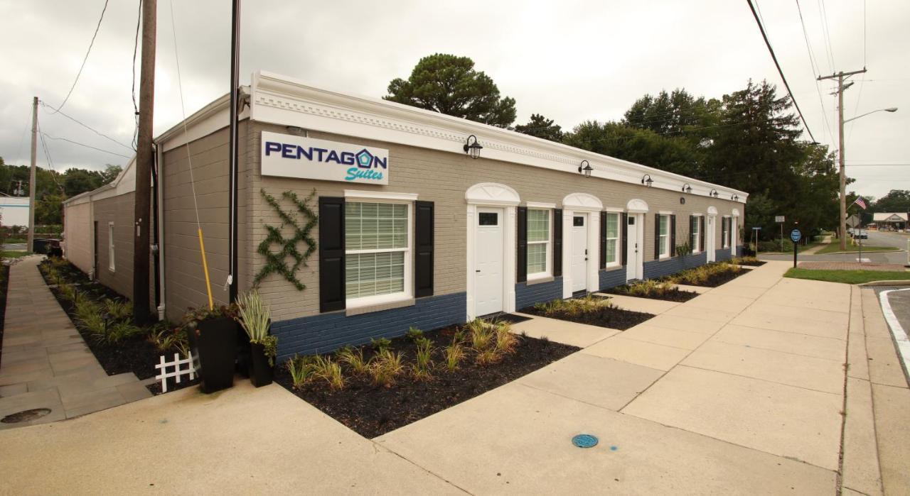 Pentagon Suites Indian Head Exterior photo